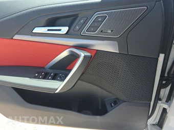 2026 BMW X2 Sports Activity Coupe M35i - miniatura 15