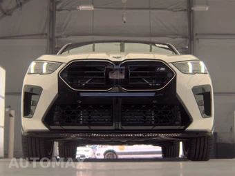 2026 BMW X2 Sports Activity Coupe M35i - miniatura 3