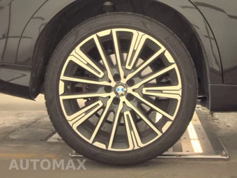 2026 BMW X2 Sports Activity Coupe M35i - miniatura 11