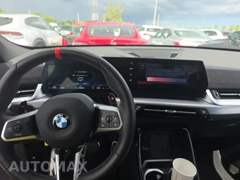 2026 BMW X2 Sports Activity Coupe M35i - miniatura 17