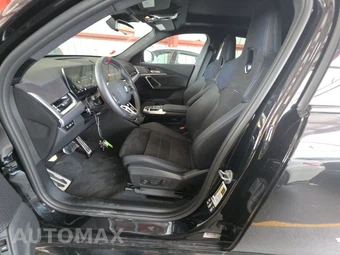 2026 BMW X2 Sports Activity Coupe M35i - miniatura 13