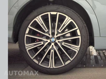 2026 BMW X2 Sports Activity Coupe M35i - miniatura 11
