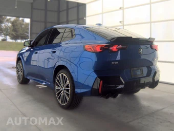2026 BMW X2 Sports Activity Coupe M35i - miniatura 8