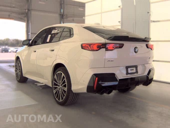 2026 BMW X2 Sports Activity Coupe M35i - miniatura 8