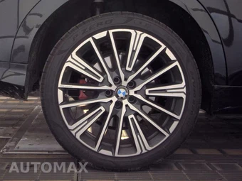 2026 BMW X2 Sports Activity Coupe M35i - miniatura 11