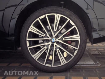 2026 BMW X2 Sports Activity Coupe M35i - miniatura 12