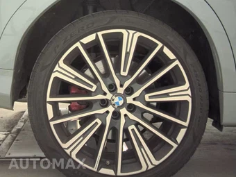 2026 BMW X2 Sports Activity Coupe M35i - miniatura 11