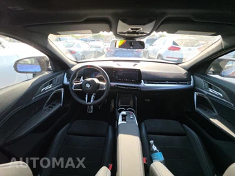 2026 BMW X2 Sports Activity Coupe M35i - miniatura 17