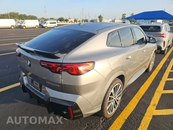 2026 BMW X2 Sports Activity Coupe M35i - miniatura 4