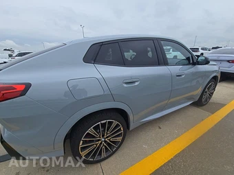 2026 BMW X2 Sports Activity Coupe M35i - miniatura 6
