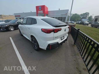 2026 BMW X2 Sports Activity Coupe xDrive28i M SPORT LINE - miniatura 2