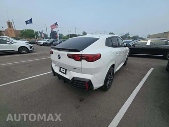 2026 BMW X2 Sports Activity Coupe xDrive28i M SPORT LINE - miniatura 3