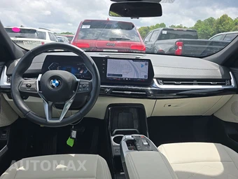2026 BMW X2 Sports Activity Coupe xDrive28i - miniatura 17