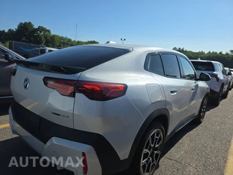 2026 BMW X2 Sports Activity Coupe xDrive28i - miniatura 4