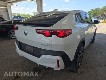 2026 BMW X2 Sports Activity Coupe xDrive28i - miniatura 4