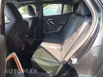 2026 BMW X2 Sports Activity Coupe xDrive28i - miniatura 13
