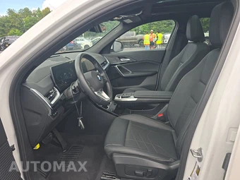 2026 BMW X2 Sports Activity Coupe xDrive28i - miniatura 13