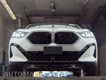 2026 BMW X2 Sports Activity Coupe xDrive28i - miniatura 3