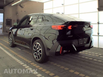 2026 BMW X2 Sports Activity Coupe xDrive28i - miniatura 8