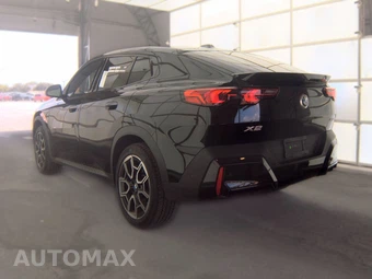 2026 BMW X2 Sports Activity Coupe xDrive28i - miniatura 8