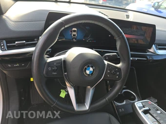 2026 BMW X2 Sports Activity Coupe xDrive28i - miniatura 10