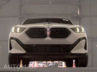 2026 BMW X2 Sports Activity Coupe xDrive28i - miniatura 3