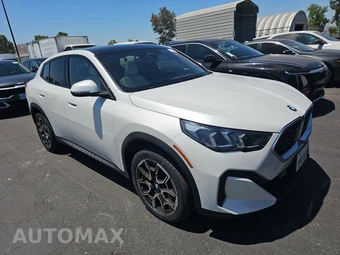 2026 BMW X2 Sports Activity Coupe xDrive28i - miniatura 3