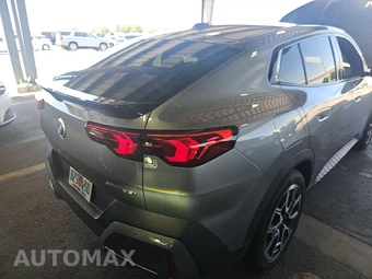 2026 BMW X2 Sports Activity Coupe xDrive28i - miniatura 5