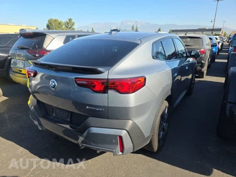 2026 BMW X2 Sports Activity Coupe xDrive28i - miniatura 4