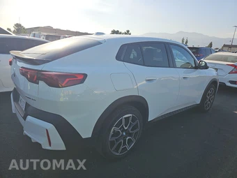 2026 BMW X2 Sports Activity Coupe xDrive28i - miniatura 4