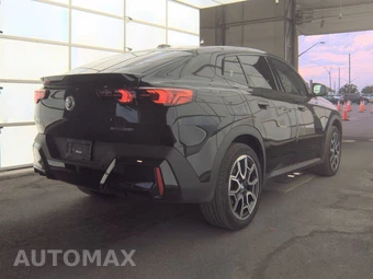 2026 BMW X2 Sports Activity Coupe xDrive28i - miniatura 5