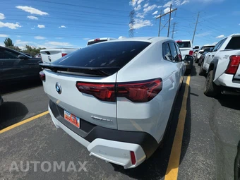 2026 BMW X2 Sports Activity Coupe xDrive28i - miniatura 4