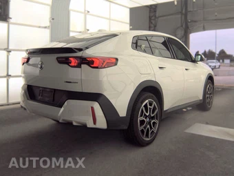 2026 BMW X2 Sports Activity Coupe xDrive28i - miniatura 5