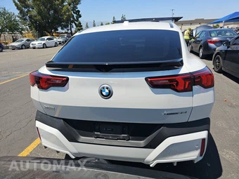 2026 BMW X2 Sports Activity Coupe xDrive28i - miniatura 5