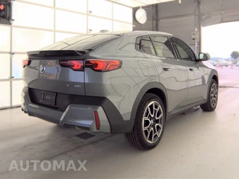 2026 BMW X2 Sports Activity Coupe xDrive28i - miniatura 5