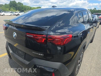 2026 BMW X2 Sports Activity Coupe xDrive28i - miniatura 4
