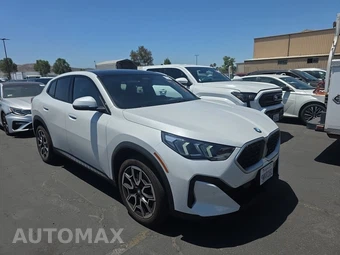 2026 BMW X2 Sports Activity Coupe xDrive28i - miniatura 3