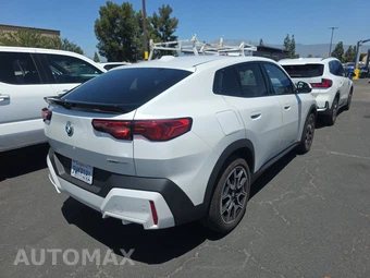 2026 BMW X2 Sports Activity Coupe xDrive28i - miniatura 4