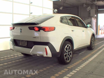 2026 BMW X2 Sports Activity Coupe xDrive28i - miniatura 5