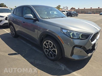 2026 BMW X2 Sports Activity Coupe xDrive28i - miniatura 3