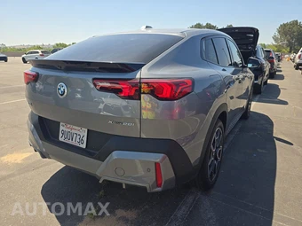 2026 BMW X2 Sports Activity Coupe xDrive28i - miniatura 4