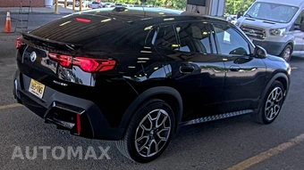 2026 BMW X2 Sports Activity Coupe xDrive28i - miniatura 4