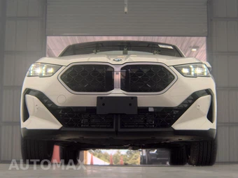 2026 BMW X2 Sports Activity Coupe xDrive28i - miniatura 3