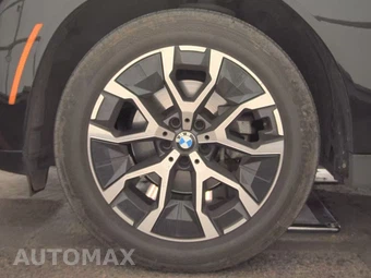 2026 BMW X3 30 xDrive - miniatura 9