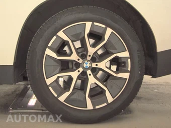 2026 BMW X3 30 xDrive - miniatura 12