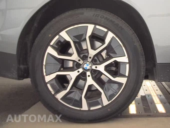 2026 BMW X3 30 xDrive - miniatura 11
