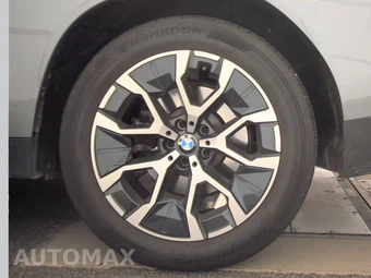 2026 BMW X3 30 xDrive - miniatura 12