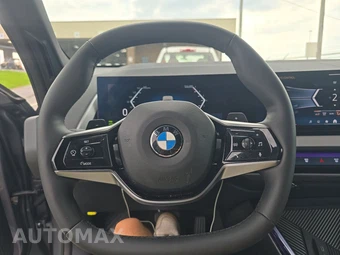 2026 BMW X3 30 xDrive - miniatura 16