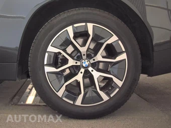 2026 BMW X3 30 xDrive - miniatura 12