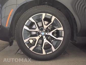 2026 BMW X3 30 xDrive - miniatura 9